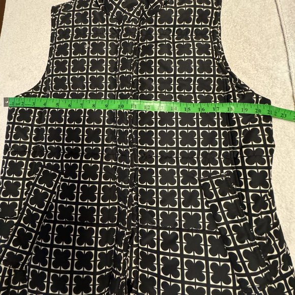 Women’s LIZ CLAIBORNE Black & White Fall/Winter Puffer Vest Size Medium Classic - Picture 7 of 11
